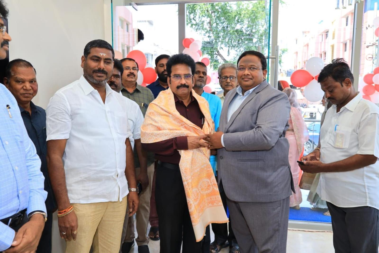 Vantara Suites Vellore Buitenkant foto