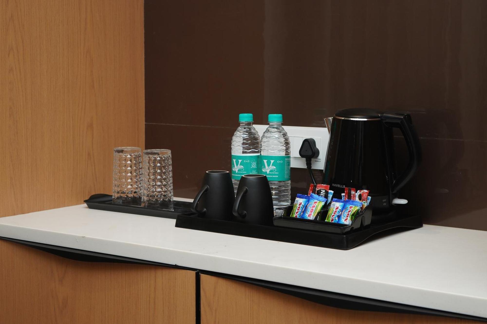 Vantara Suites Vellore Buitenkant foto
