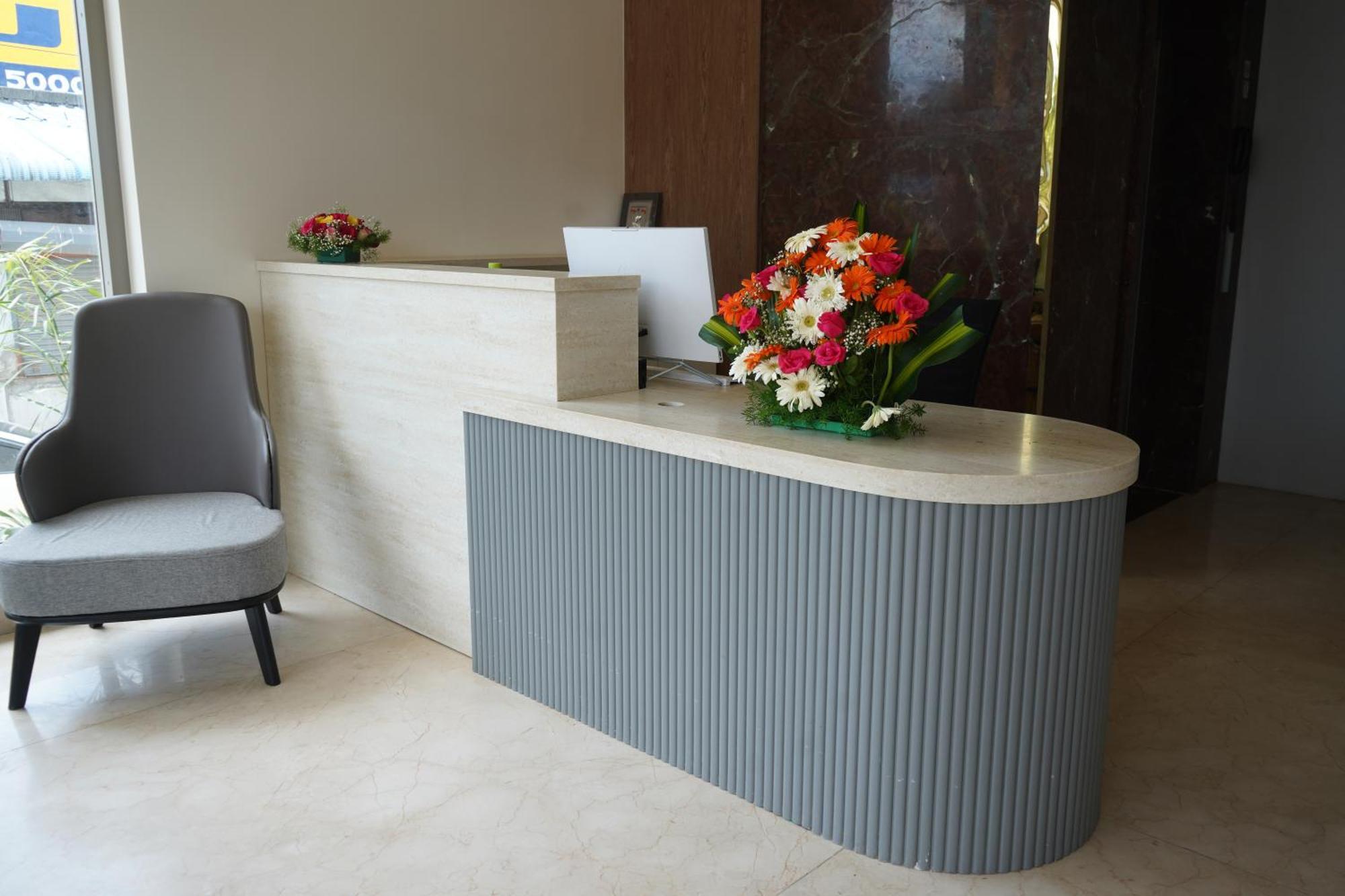 Vantara Suites Vellore Buitenkant foto